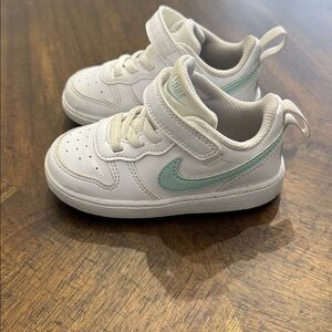 Nike Court Borough Low Toddler Girls' White/Teal Shoe Size 7